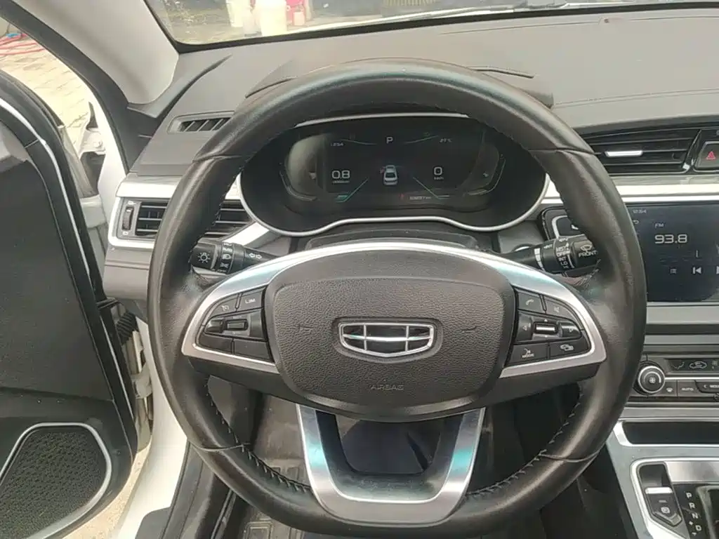 Geely Emgrand — миниатюра 11