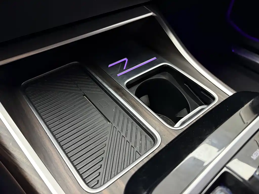 BMW i7 — миниатюра 16