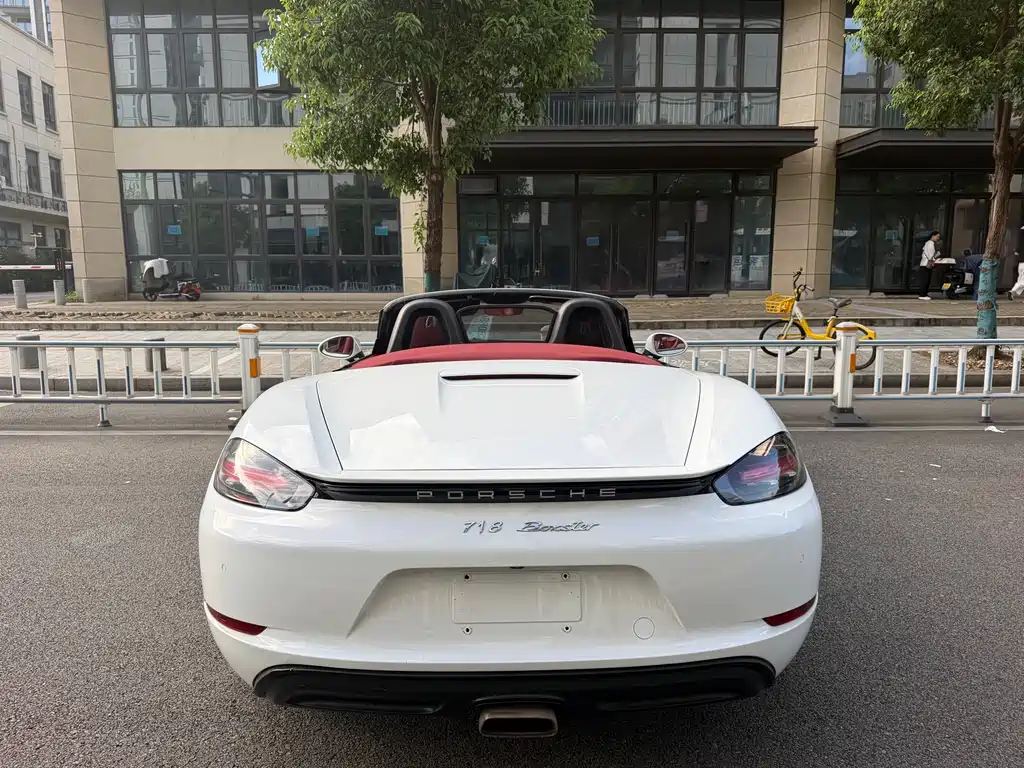 Porsche 718 2022 Boxster 2.0T