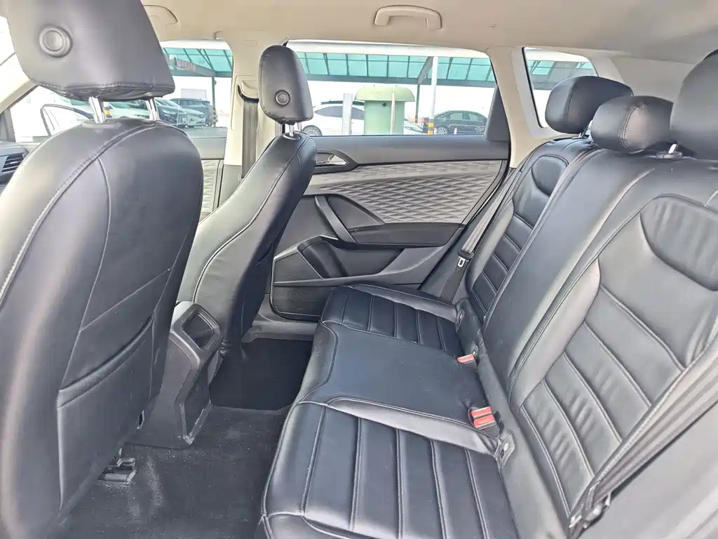 Volkswagen Tharu — миниатюра 10