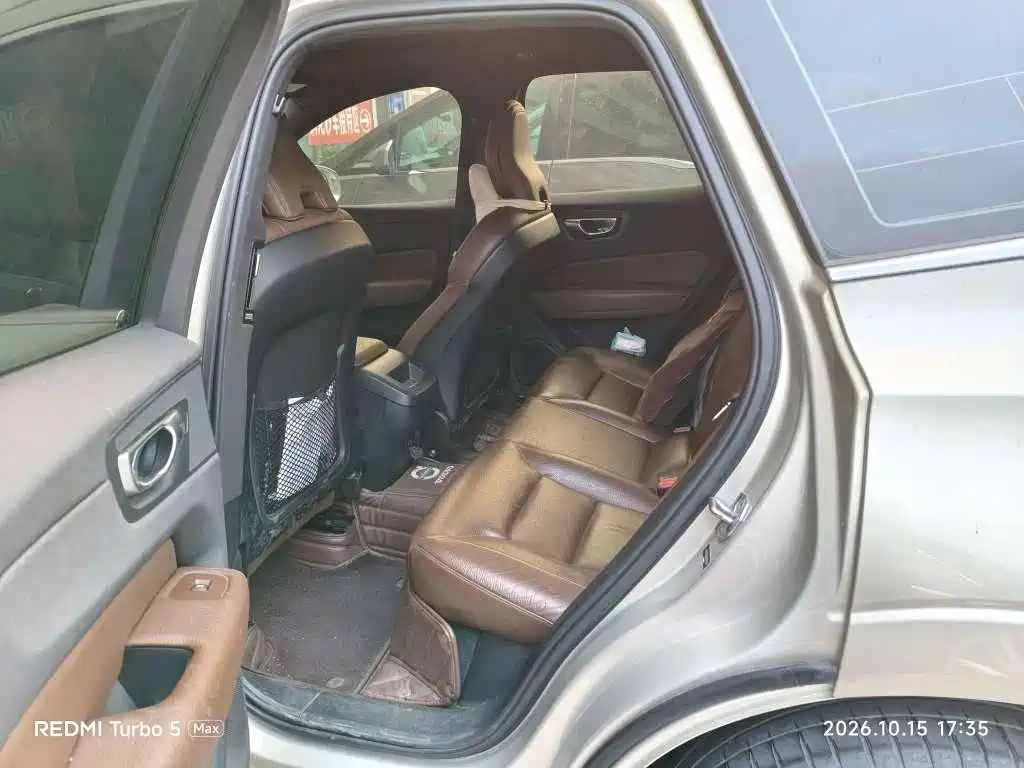 Volvo XC60 — миниатюра 7