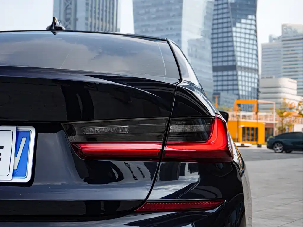 BMW 3 Series — миниатюра 6