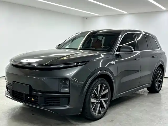 Li Auto L8