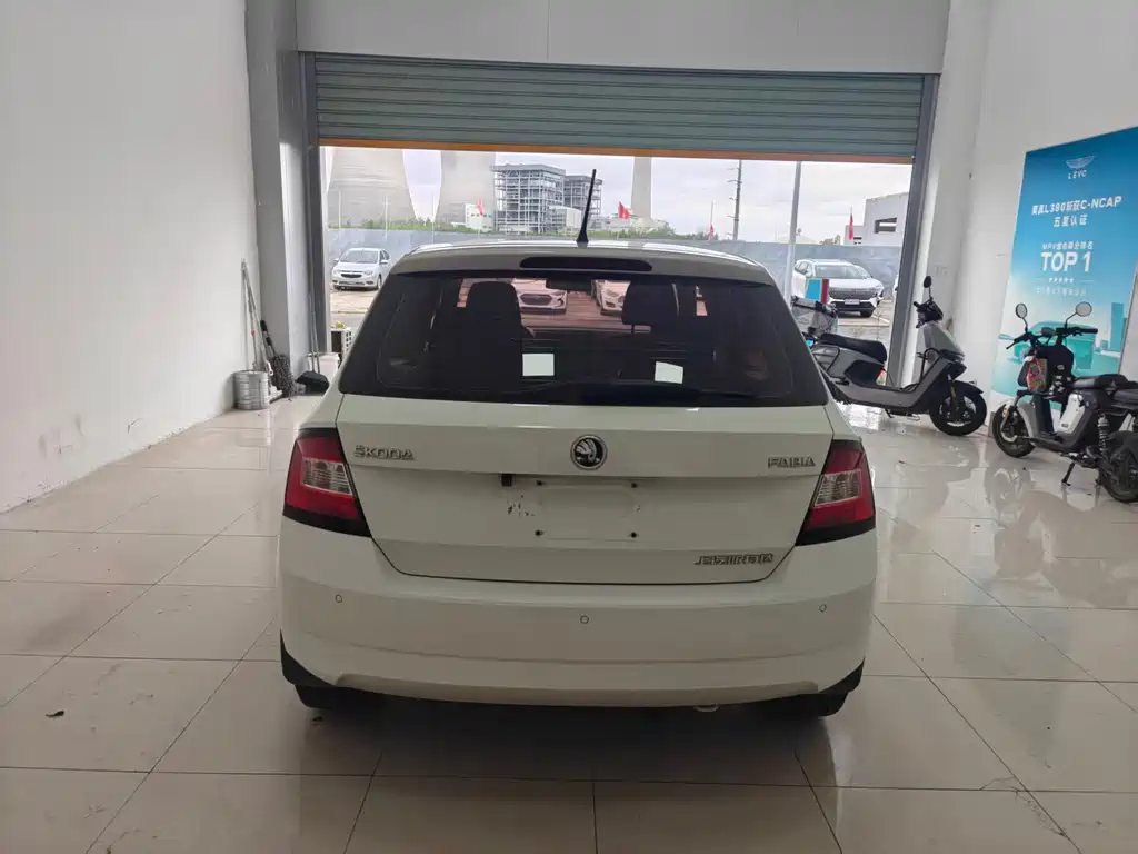 Skoda Fabia — миниатюра 15