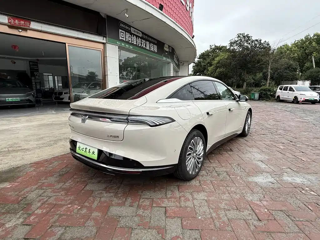 Buick Electra L7 — миниатюра 11