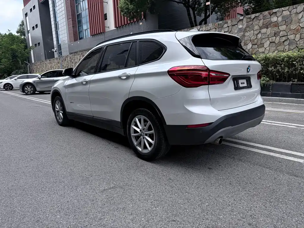 BMW X1 — миниатюра 11