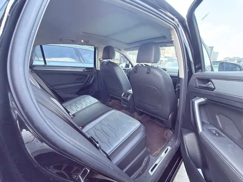 Volkswagen Tiguan X — миниатюра 5