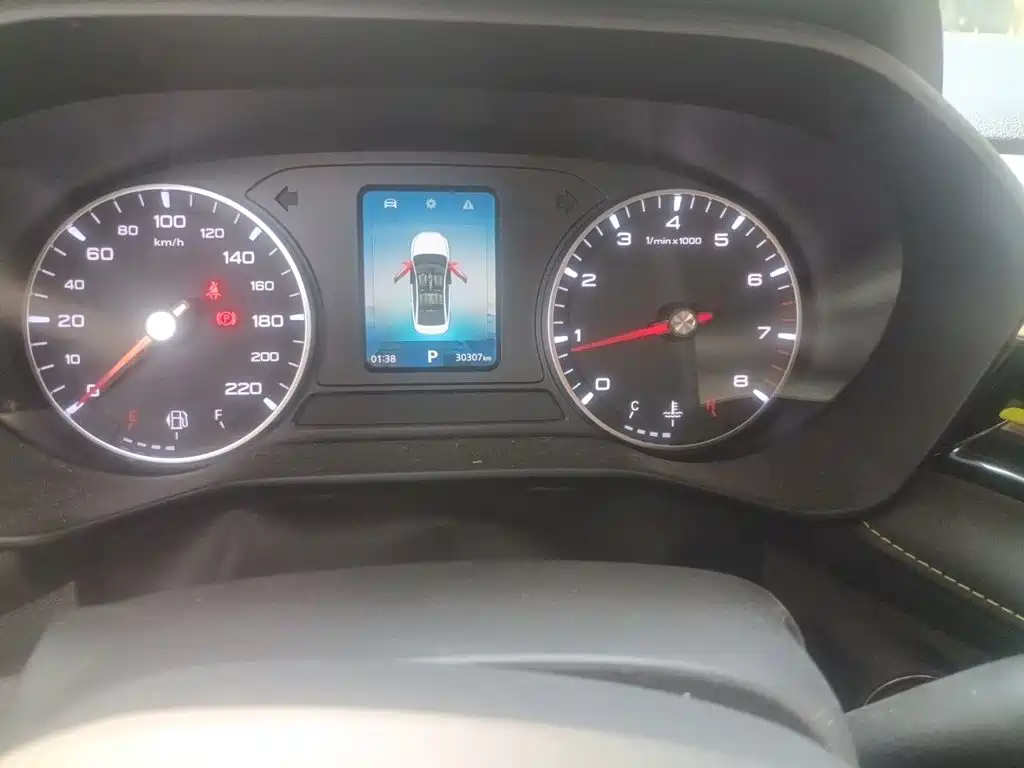 Roewe i5 — миниатюра 8