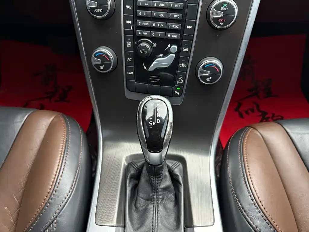 Volvo XC60 (Import) — миниатюра 13