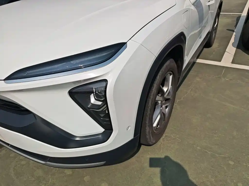 NIO ES6 — миниатюра 24