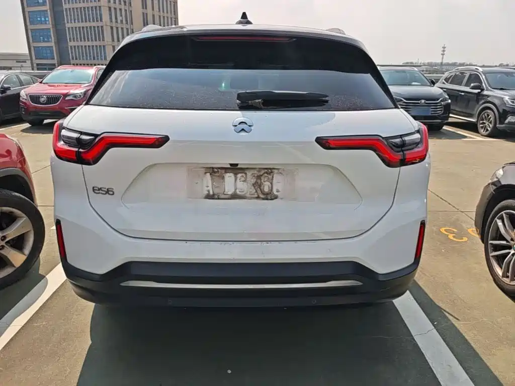 NIO ES6 — миниатюра 6