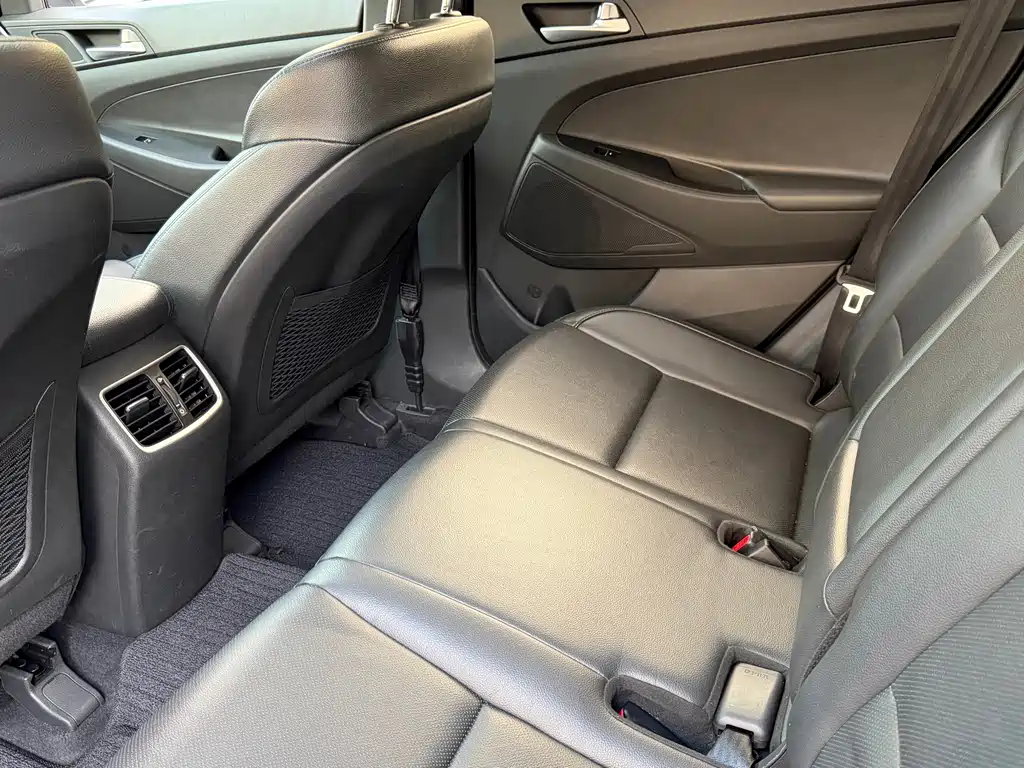 Hyundai Tucson — миниатюра 8