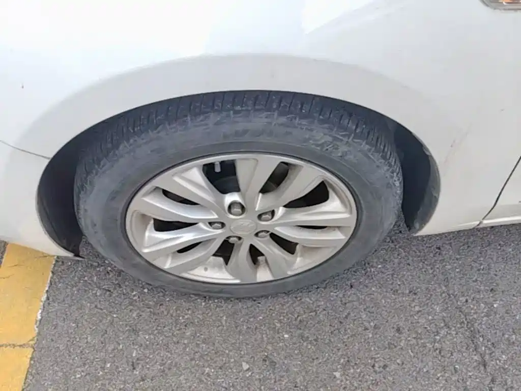 Buick Excelle — миниатюра 23