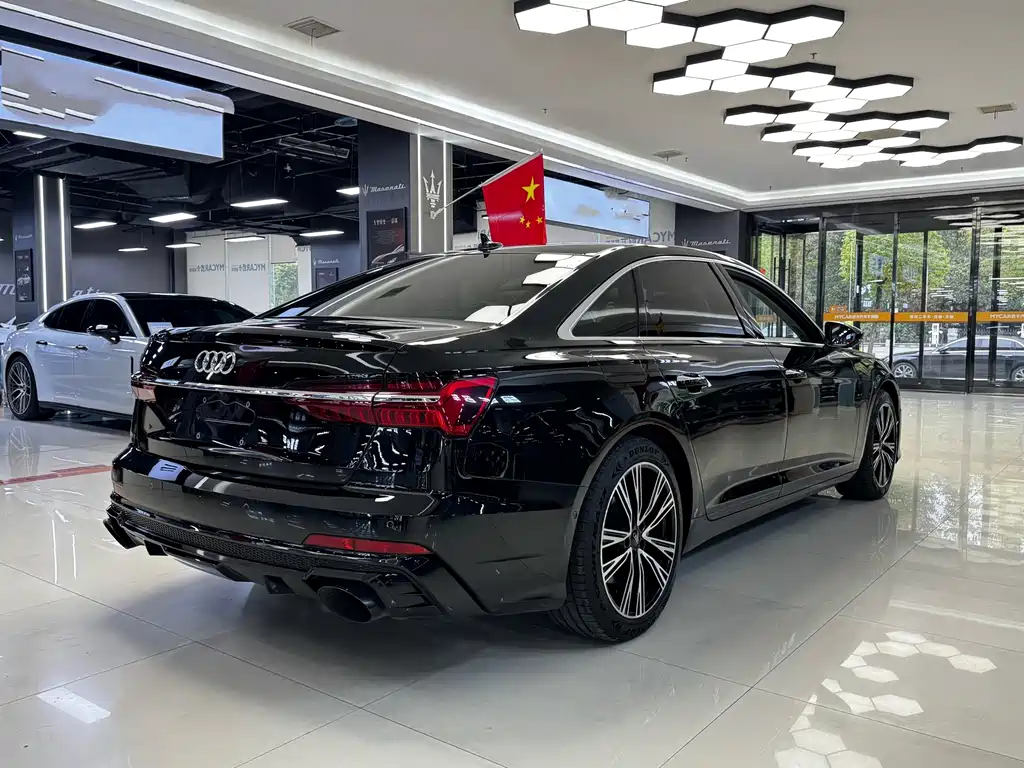 Audi A6L — миниатюра 6