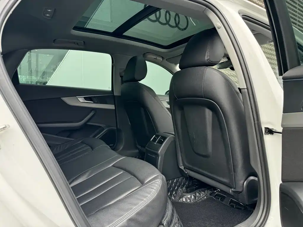 Audi A4L — миниатюра 11