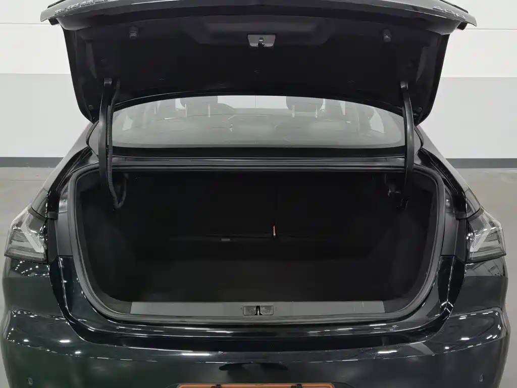 Peugeot 408 — миниатюра 16