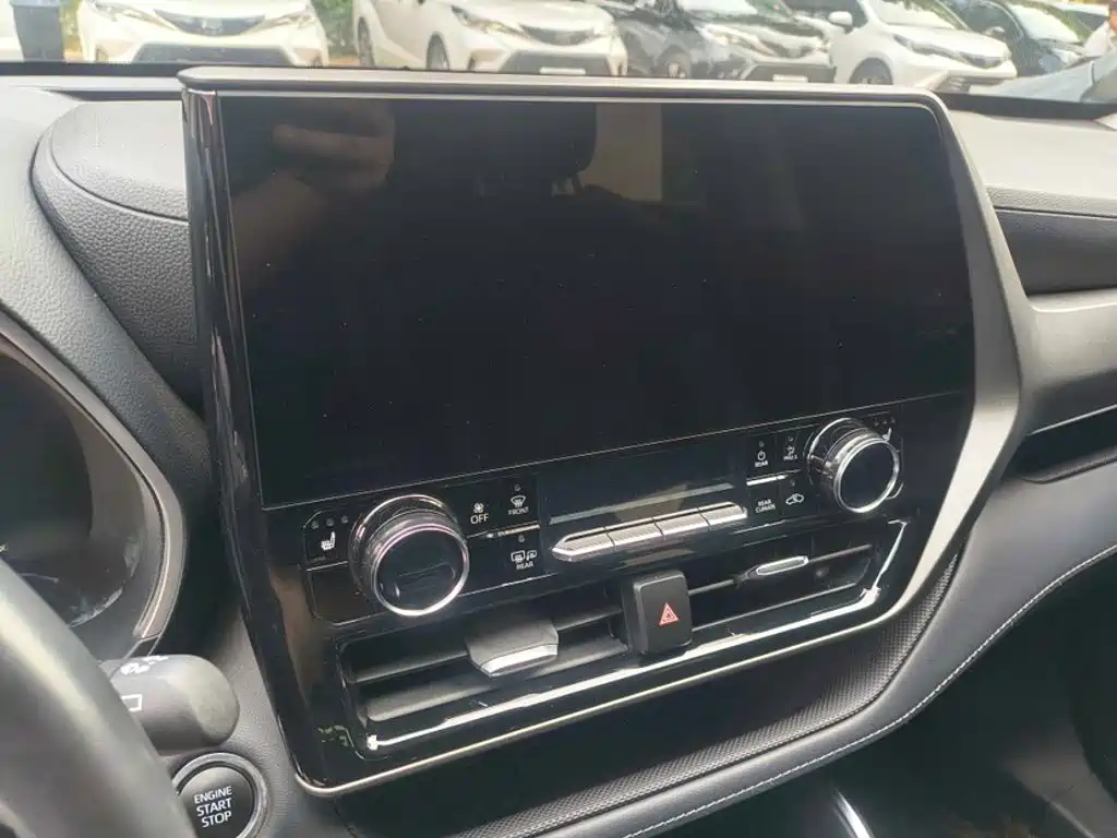 Toyota Highlander — миниатюра 17