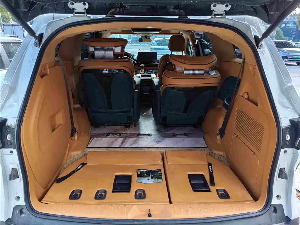 Toyota Sienna — миниатюра 15