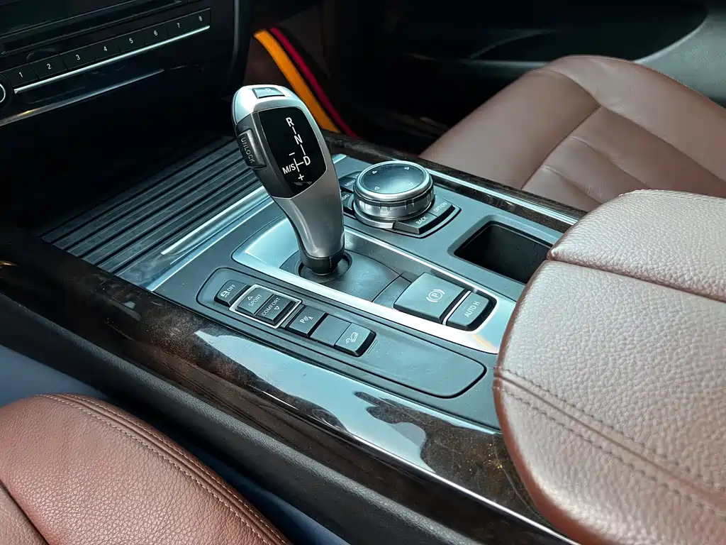BMW X5 (Import) — миниатюра 8