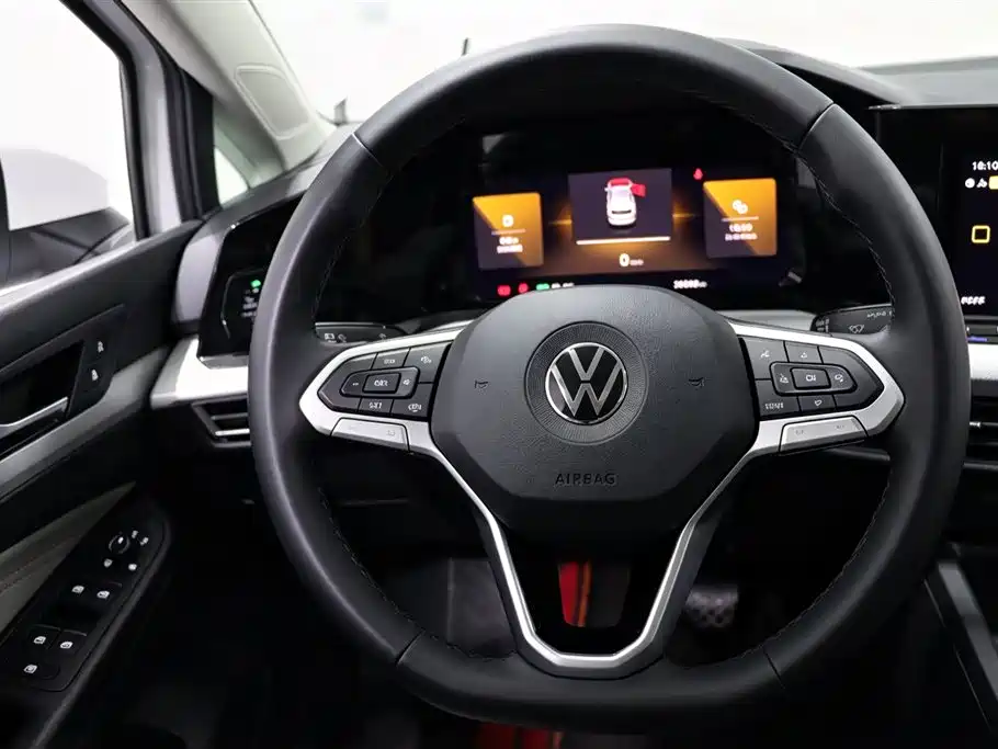 Volkswagen Golf — миниатюра 13