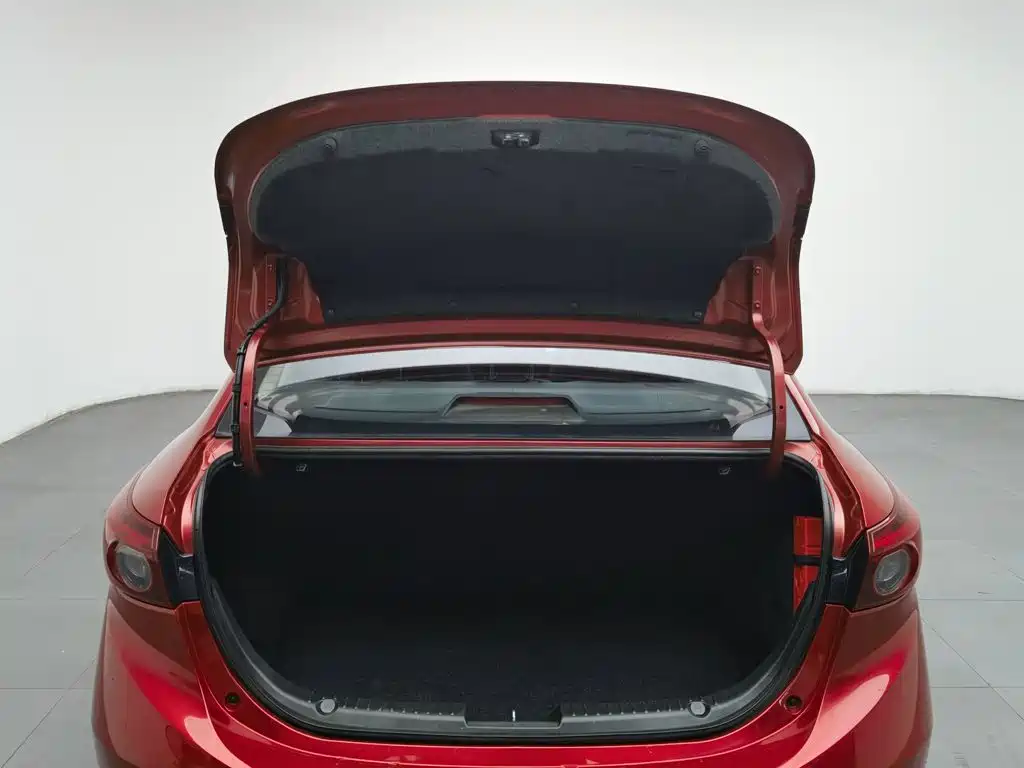 Mazda 3 Axela — миниатюра 16