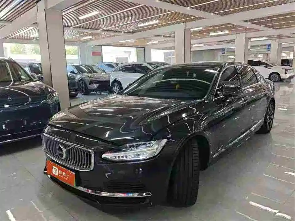 Volvo S90 PHEV 2021
