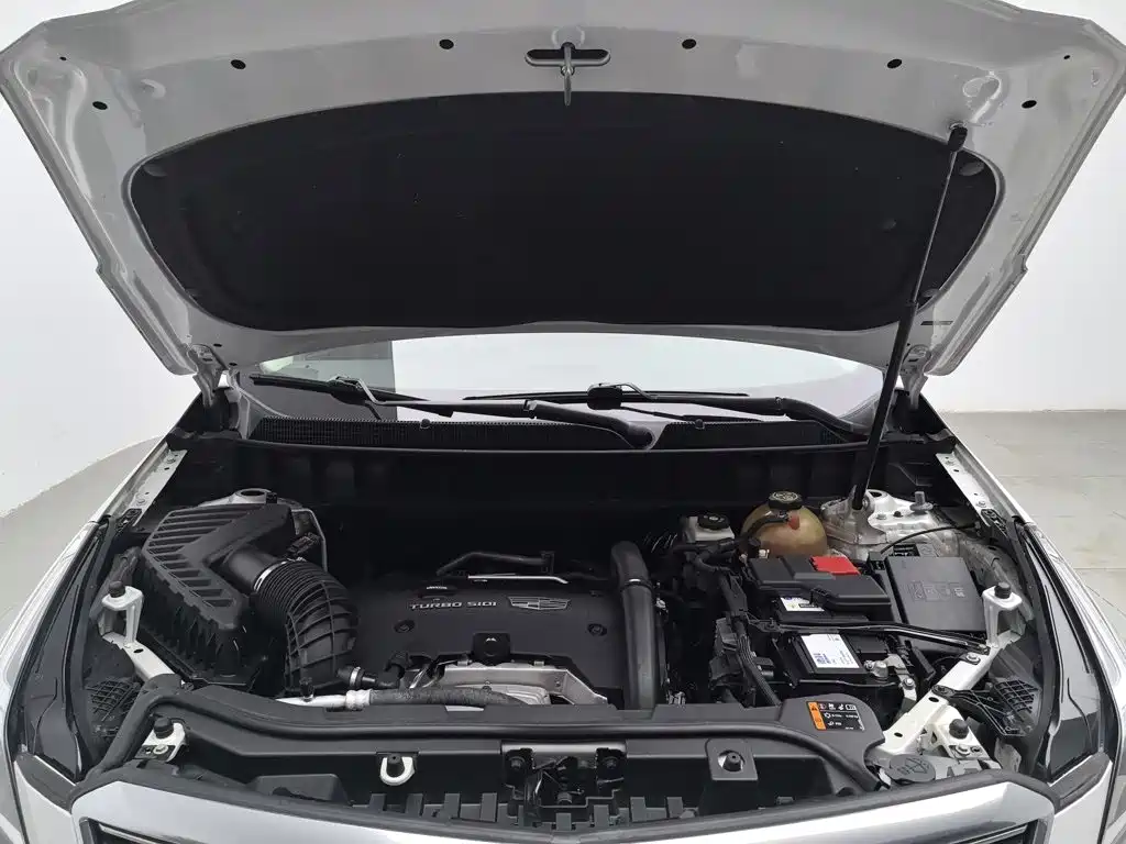 Cadillac XT5 — миниатюра 6