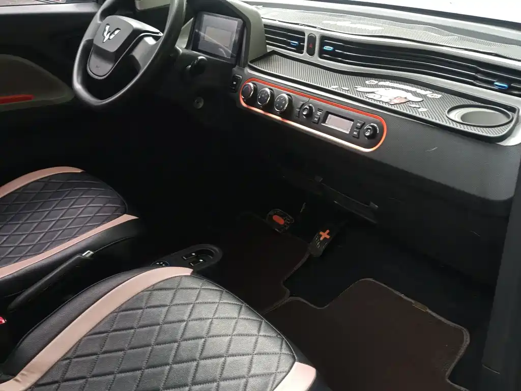 Wuling MINIEV — миниатюра 3