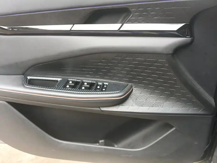 Changan UNI-V — миниатюра 7