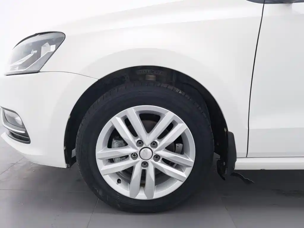 Volkswagen Polo — миниатюра 17