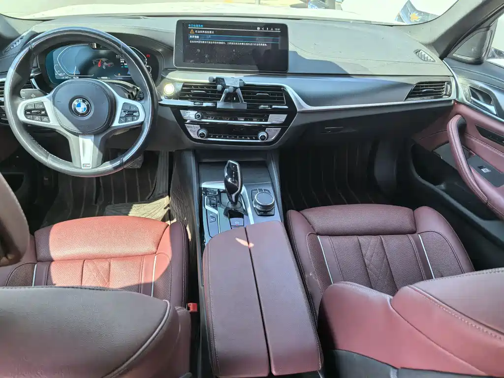 BMW 5 Series 5 2021 535Le M Sport