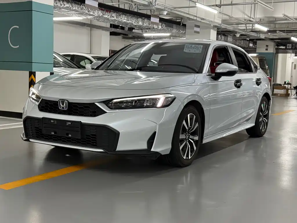 Honda Civic 2025 2.0L e:HEV Plus