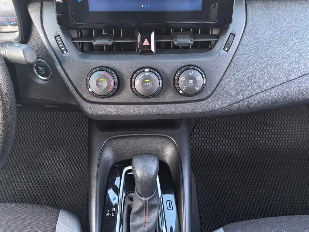 Toyota Corolla — миниатюра 8