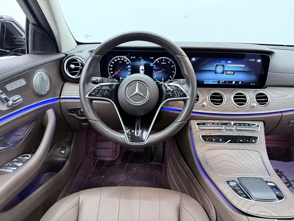 Mercedes-Benz E-Class — миниатюра 7