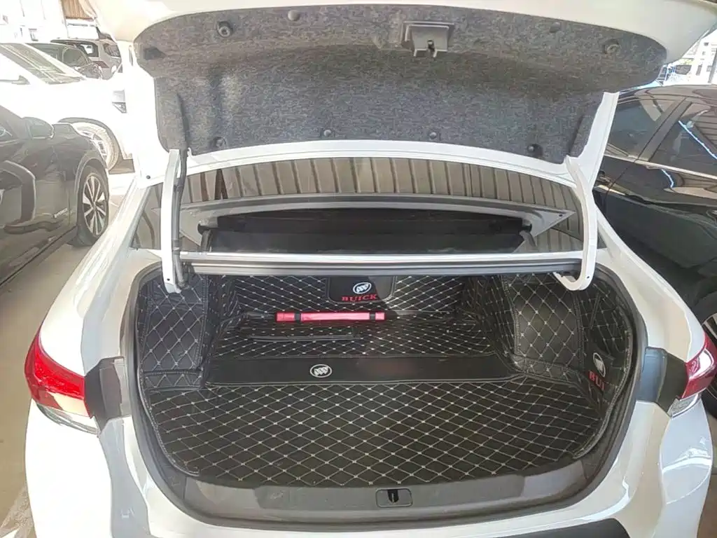 Buick Excelle — миниатюра 19