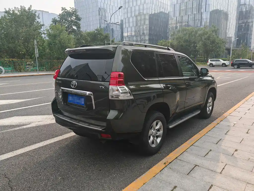 Toyota Prado — миниатюра 4