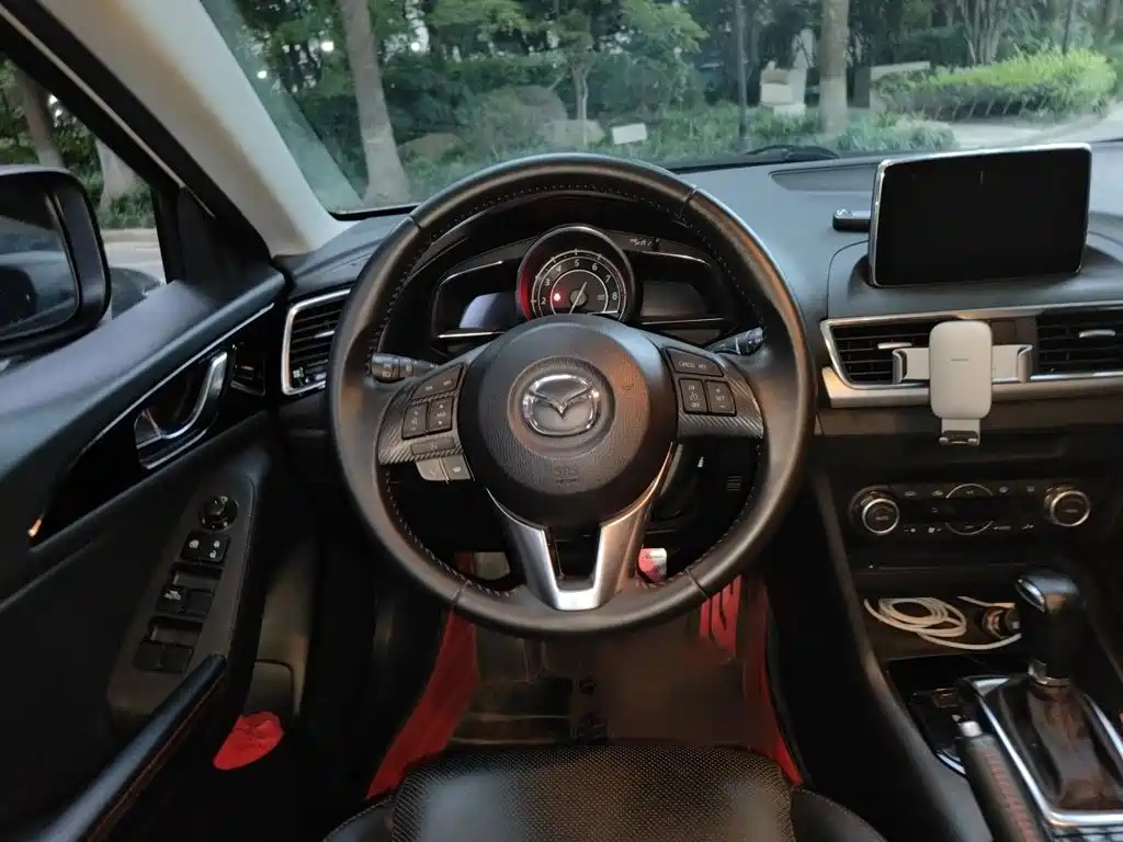 Mazda 3 Axela — миниатюра 3
