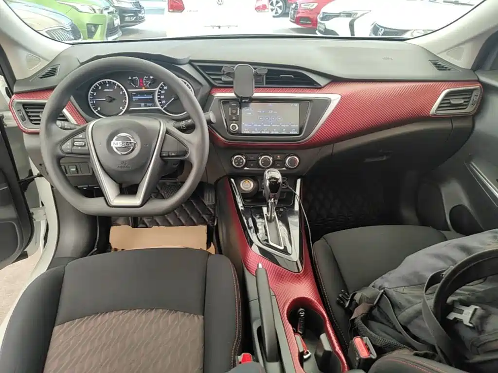 Nissan Bluebird — миниатюра 10