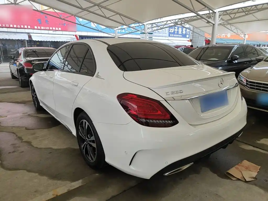 Mercedes-Benz C-Class — миниатюра 5
