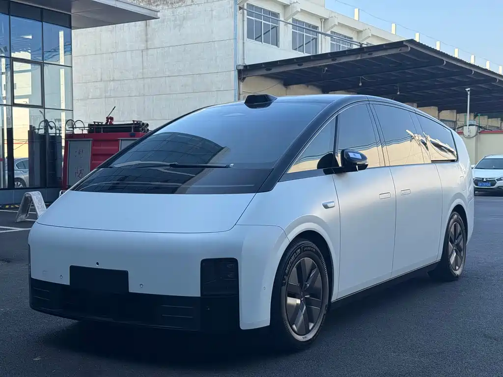 Li Auto Li MEGA