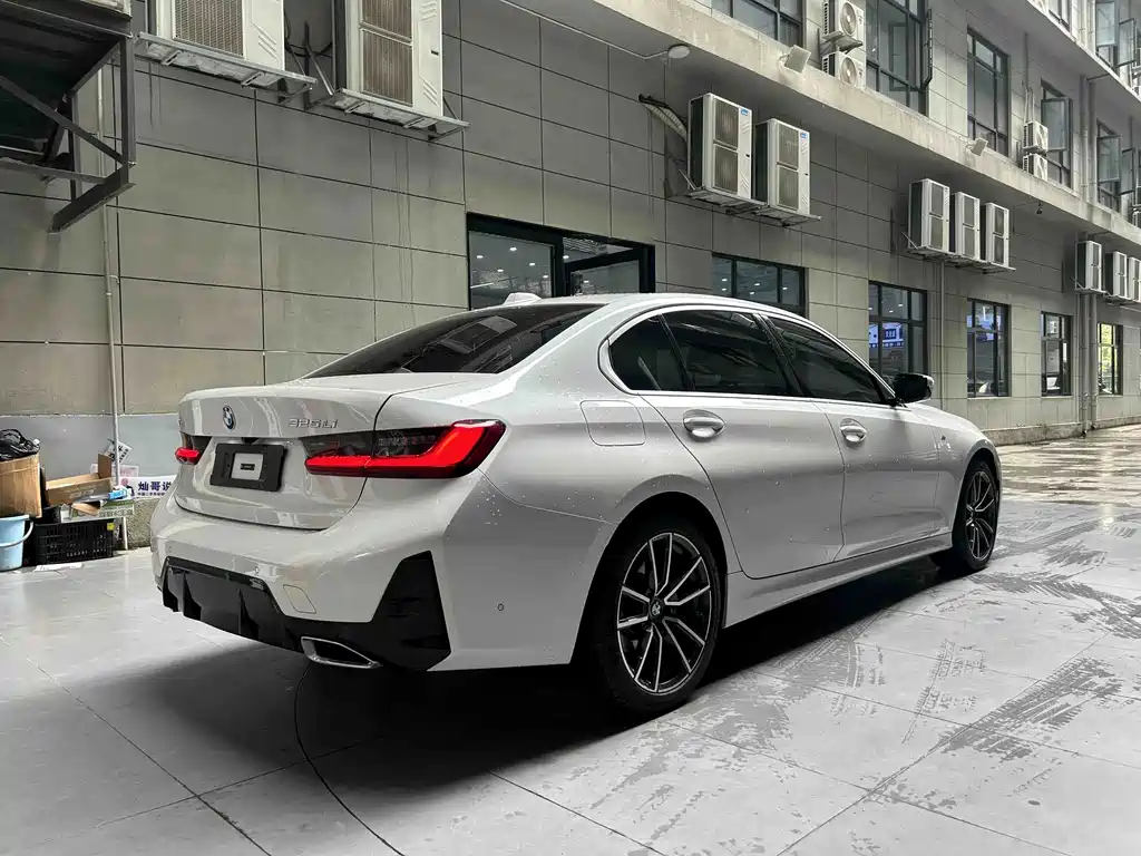 BMW 3 Series — миниатюра 2