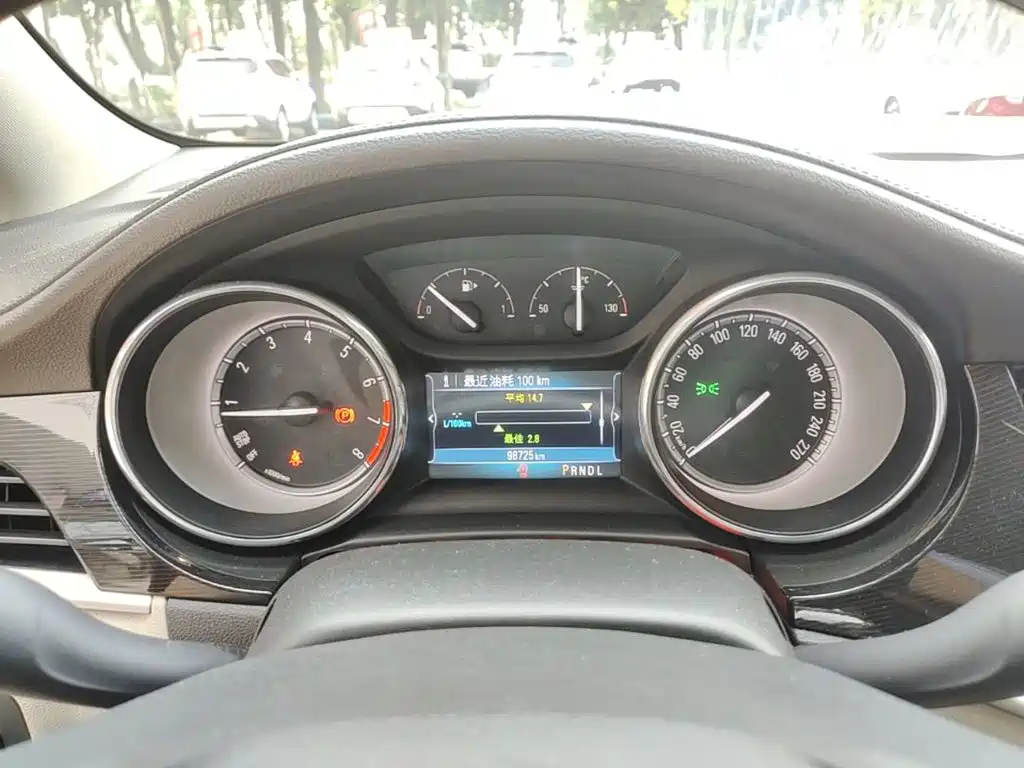 Buick Verano — миниатюра 12