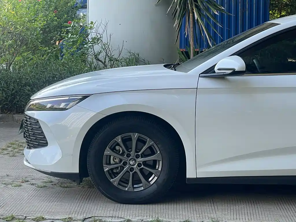 BYD Qin L — миниатюра 5