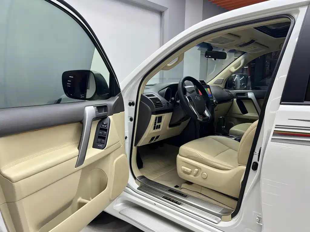 Toyota Prado (Import) — миниатюра 17
