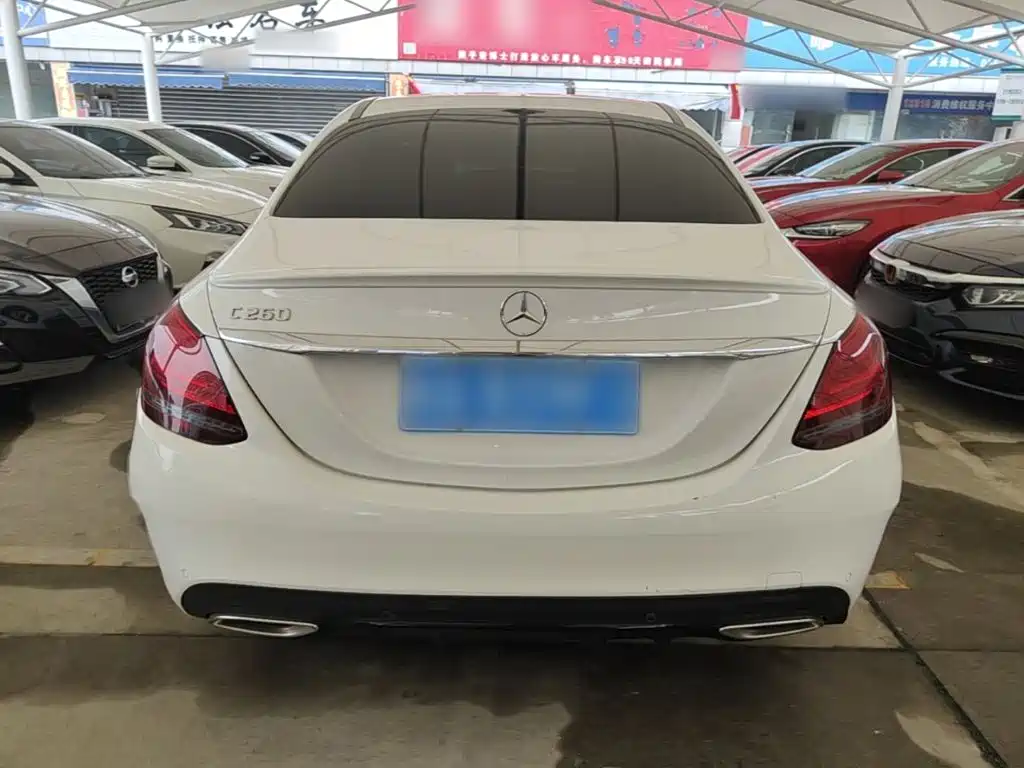 Mercedes-Benz C-Class — миниатюра 6