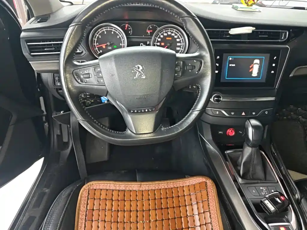 Peugeot 408 — миниатюра 11