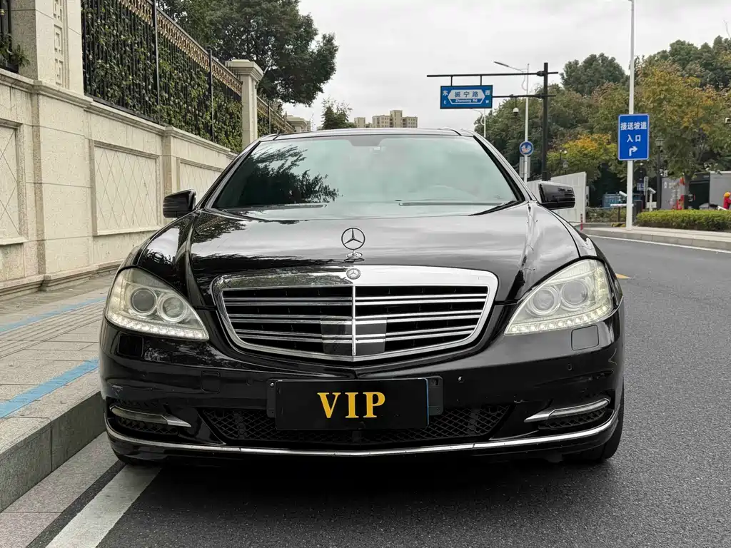 Mercedes-Benz S-Class — миниатюра 2
