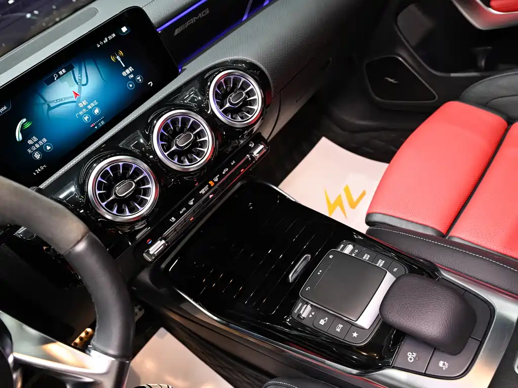 MERCEDES-BENZ CLA AMG