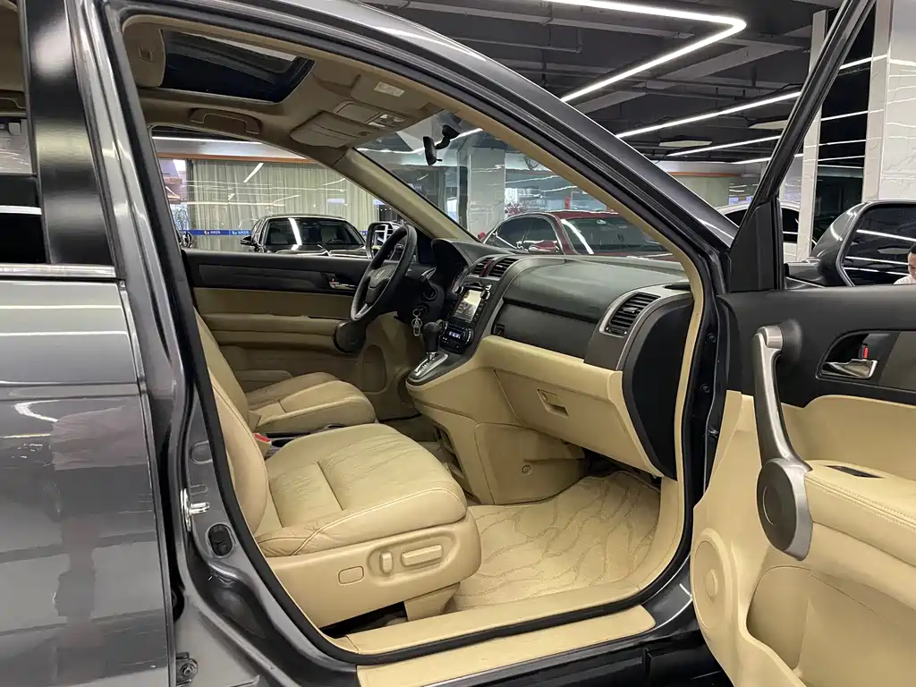 Honda CR-V — миниатюра 8
