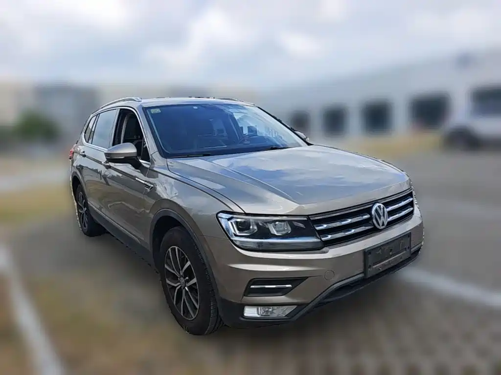 Volkswagen Tiguan L — миниатюра 6